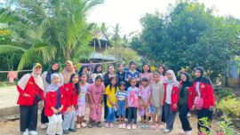 Mahasiswa Praktik Belajar Lapangan (PBL) Program Studi Kesehatan Masyarakat melaksanakan aksi pergerakan aset masyarakat melalui program SANTAI (Sadar Tanda dan Atasi Gastritis Sejak Dini) di Tana Bellange, Desa Lalabata Riaja, (1/7/2026).