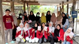 Mahasiswa Praktik Belajar Lapangan (PBL) III Fakultas Kesehatan Masyarakat Universitas Hasanuddin (FKM Unhas) Posko Kelurahan Bila melaksanakan kegiatan edukasi bertajuk "Menu Gizi Cerdas untuk Cegah Stunting" pada Jumat (3/7/2026) di Posyandu Buccello, Kelurahan Bila, Kecamatan Lalabata.