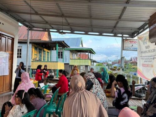 Mahasiswa PBL III FKM Unhas Libatkan Kader Kesehatan Cegah Hipertensi di Desa Labokong