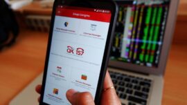 Ilustrasi cara cek SLIK OJK atau BI Checking secara online melalui layanan iDebKu OJK.