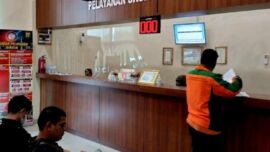 Ilustrasi pelayanan pembuatan SKCK secara online melalui layanan resmi Polri.