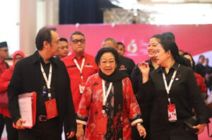 Tokoh PDIP Enrekang Hj Daya Dukung Arahan Megawati, Sebut Demokrasi Butuh Partai Penyeimbang