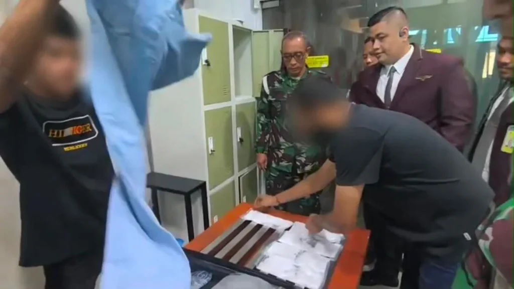 Koper Mencurigakan di Bandara Pekanbaru Bikin Geger, Ternyata Berisi 2 Kilogram Sabu dari Aceh