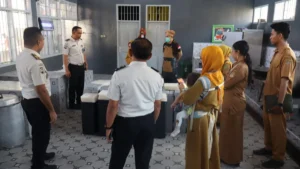Pastikan Lingkungan Tetap Sehat, Rutan Sidrap Terima Inspeksi Kesehatan Lingkungan