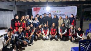 Mahasiswa KKN Unhas di Panca Rijang Sidrap Ajarkan Warga Olah Minyak Jelantah dan Cangkang Telur Jadi Pupuk Organik Cair