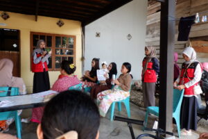 Hipertensi Masih Jadi Ancaman di Sidrap, Mahasiswa KKN Unhas Edukasi Warga Padangloang Alau Lewat Program SEHATI