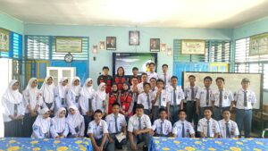 Mahasiswa Fakultas Hukum Unhas Edukasi Siswa SMAN 7 Sidrap tentang Bahaya Pencemaran Nama Baik di Media Sosial