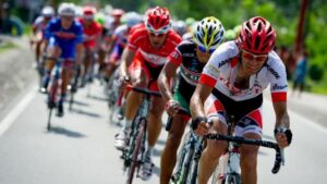 Ribuan Peserta Padati Sengkang, KONI Wajo Launching Maskot Porprov Sulsel XVIII Lewat Maradeka Fun Bike