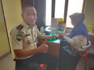 Setetes Darah, Sejuta Harapan: Kepala Rutan Sidrap dan Jajaran Semarakkan HUT Ke-81 RI Melalui Aksi Donor Darah