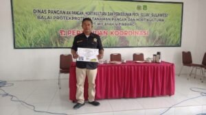 Idris Lanna Panen 10 Ton Lebih di Otting, Perhatian Bupati Sidrap Dipuji