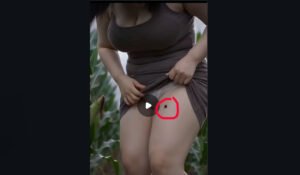 Digigit Serangga di Kebun, Reaksi Wanita Ini Bikin Netizen Penasaran
