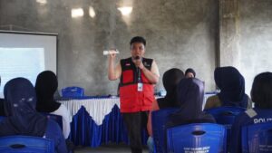 SKINSAFE Hadir di Lawallu Barru, Mahasiswa KKN Unhas Edukasi Remaja tentang Kosmetik Aman dan Legal