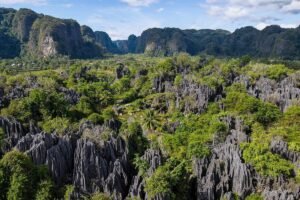 Di Maros, Karst Menyimpan Air di Balik Batu