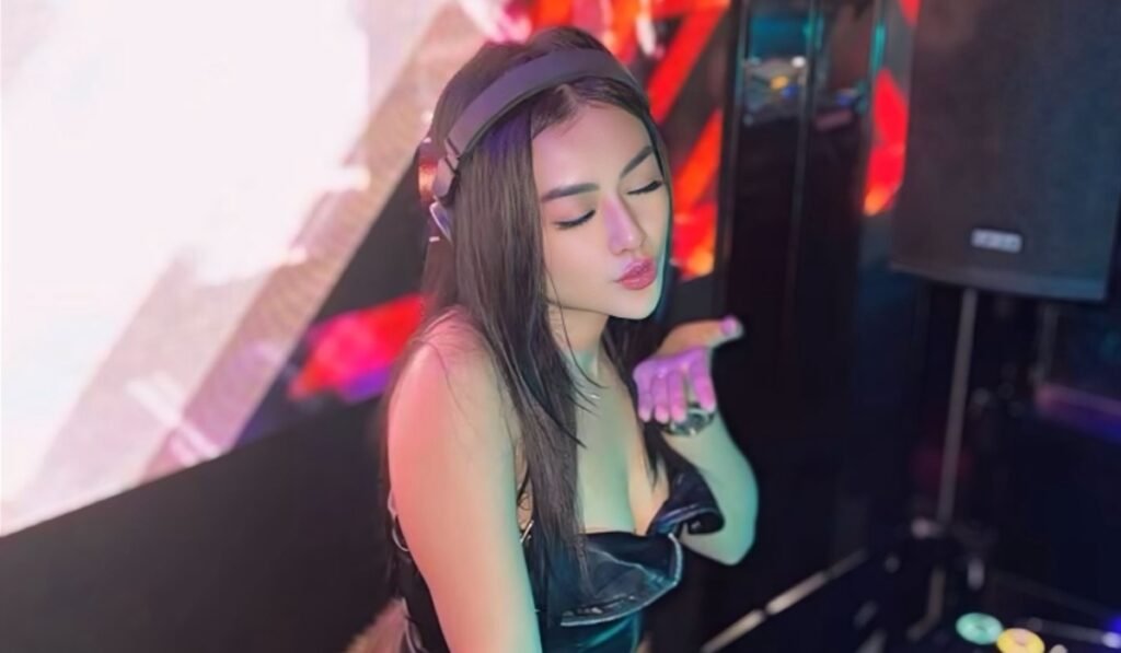 Ruangan Dikunci, Telepon Dimatikan, DJ Maharani Diseret Setelah Menolaknya