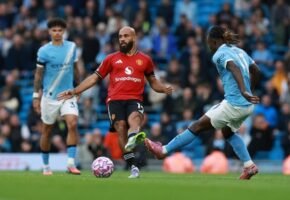 City Naik ke Posisi 2, MU Terjerembab ke-13: Haaland Bikin Old Trafford Makin Pedih