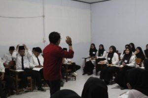 TDB HIMABISDIG UMS Rappang, Mahasiswa Baru Bisnis Digital Belajar Seni Berkomunikasi