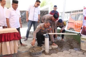 Atasi Krisis Air, Kapolres Sidrap Bangun Sumur Bor di Masjid Darul Abrar Teteaji
