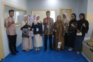 Warek III UMS Rappang Lepas Mahasiswi Prodi Kewirausahaan Magang ke Taiwan, Orang tua Terharu