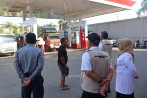 Ganjil-Genap Pengisian BBM Bersubsidi Mulai Berlaku di Sidrap, Wabup Pantau Langsung Sejumlah SPBU