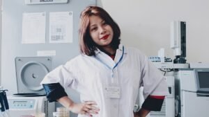 Sejak Subuh Itu, Edelwis Tak Pernah Pulang: Sebuah Keluarga di Kendari Masih Menunggu