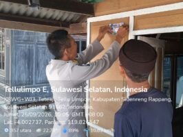 Tak Perlu Bingung Cari Polisi, Polres Sidrap Tempel Kontak 110 ,di Setiap Rumah Warga