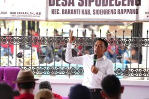 Warga Sipodeceng Rayakan Panen Bersama Bupati Syaharuddin Alrif