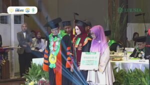 Redaktur Katasulsel.com Jadi Wisudawan Berprestasi di Jakarta, Edy Basri: Selamat Ya Dinda Fatimah Zahra
