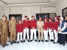 Keluarganya Didera Kemiskinan, Siswi SR di Sidrap Mengaku Sangat Tertolong