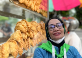Jalangkote di Wajo, Dari Jajanan Keliling hingga Mengantar Penjual ke Tanah Suci