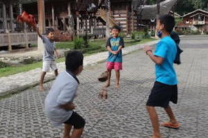 Mengenal Kalungkung Tedong, Permainan Tradisional Toraja dari Ujung Kaki Kerbau