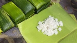 Burasak Wajo, Nasi Berbungkus Daun Pisang yang Selalu Dekat dengan Tradisi Bugis