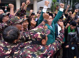 Puncak Hari Santri Nasional 2026 PCNU Jakut Pecah, Hadiah Umrah hingga Aksi Sosial Warnai Acara