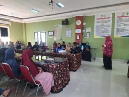 Kader Kesehatan Dibekali Ilmu Stunting, Puskesmas Kassi-Kassi Evaluasi Program PMT Lokal