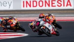 Quiles Juara Dunia di Mandalika, Veda Ega Curi Perhatian! Dari Posisi Kedua hingga Finis Keenam