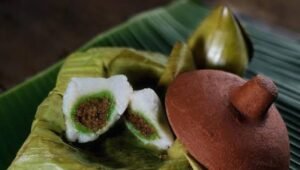 Doko-Doko Cangkuling Makassar, Kue Pisang yang Dibungkus Daun